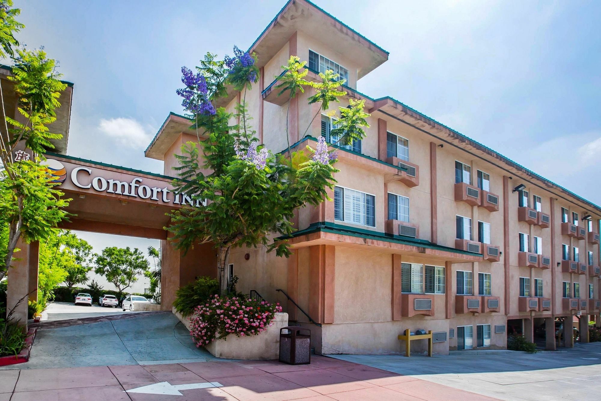 คอมฟอร์ต อินน์ มอนเตอเรย์ พาร์ค - ลอสแองเจลิส Monterey Park ภายนอก รูปภาพ